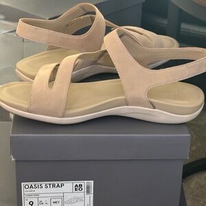 ABEO Oasis Strap Sandals - Tan size 9